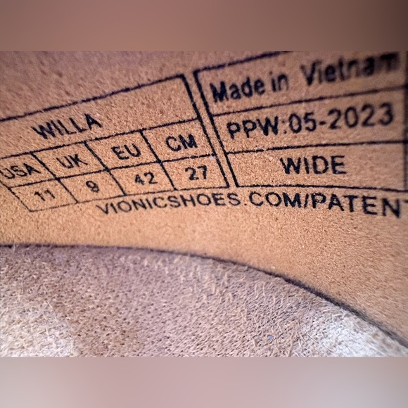 NWOT Vionic Willa Light Taupe Suede Flat Slip On Loafer | Size 11-Wide - Picture 10 of 10